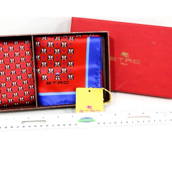 Lost in the 🔥 NIB Etro Milano Silk Scarf/Handkerchief and Tie - Picture 2 of 7